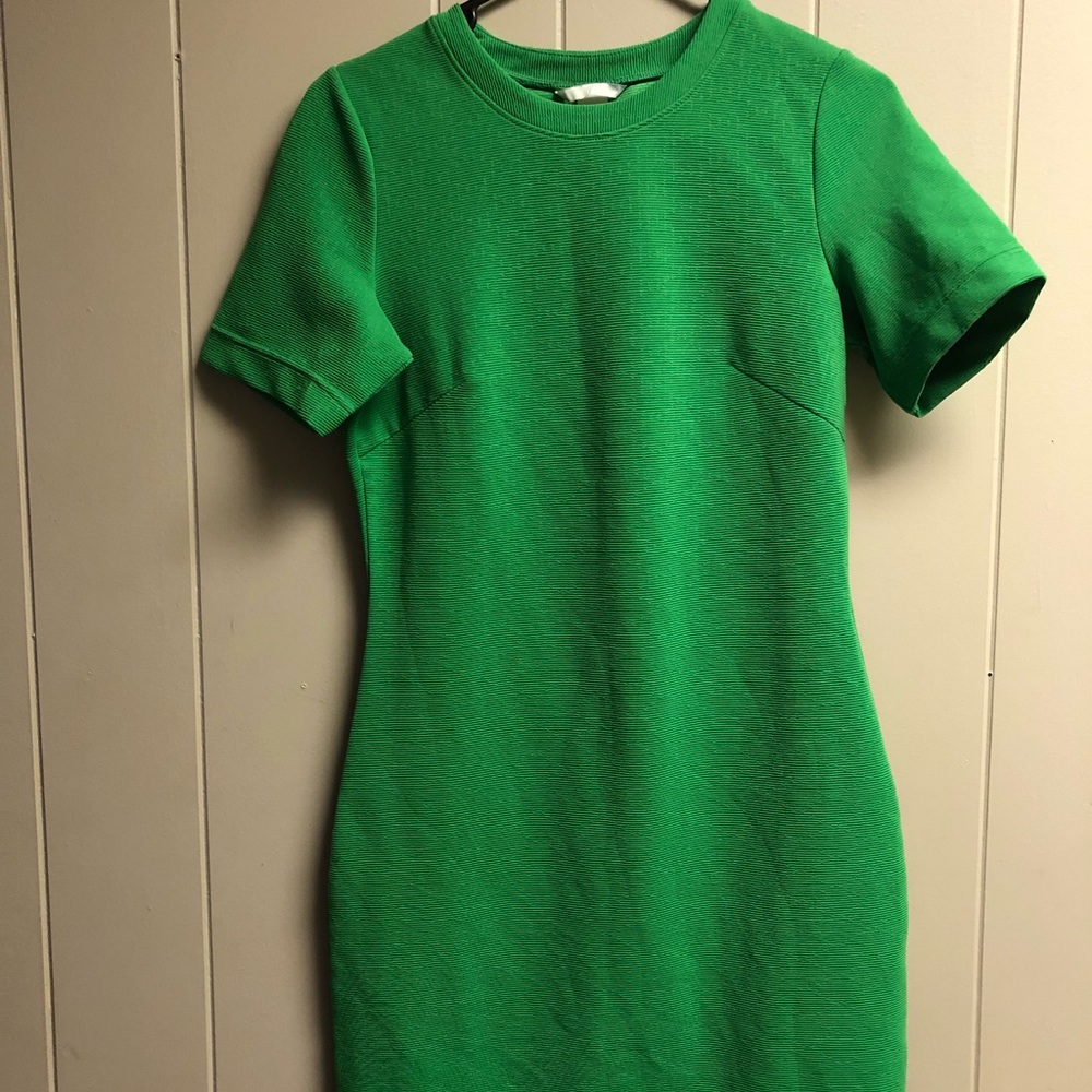 H&M green midi short sleeve dress